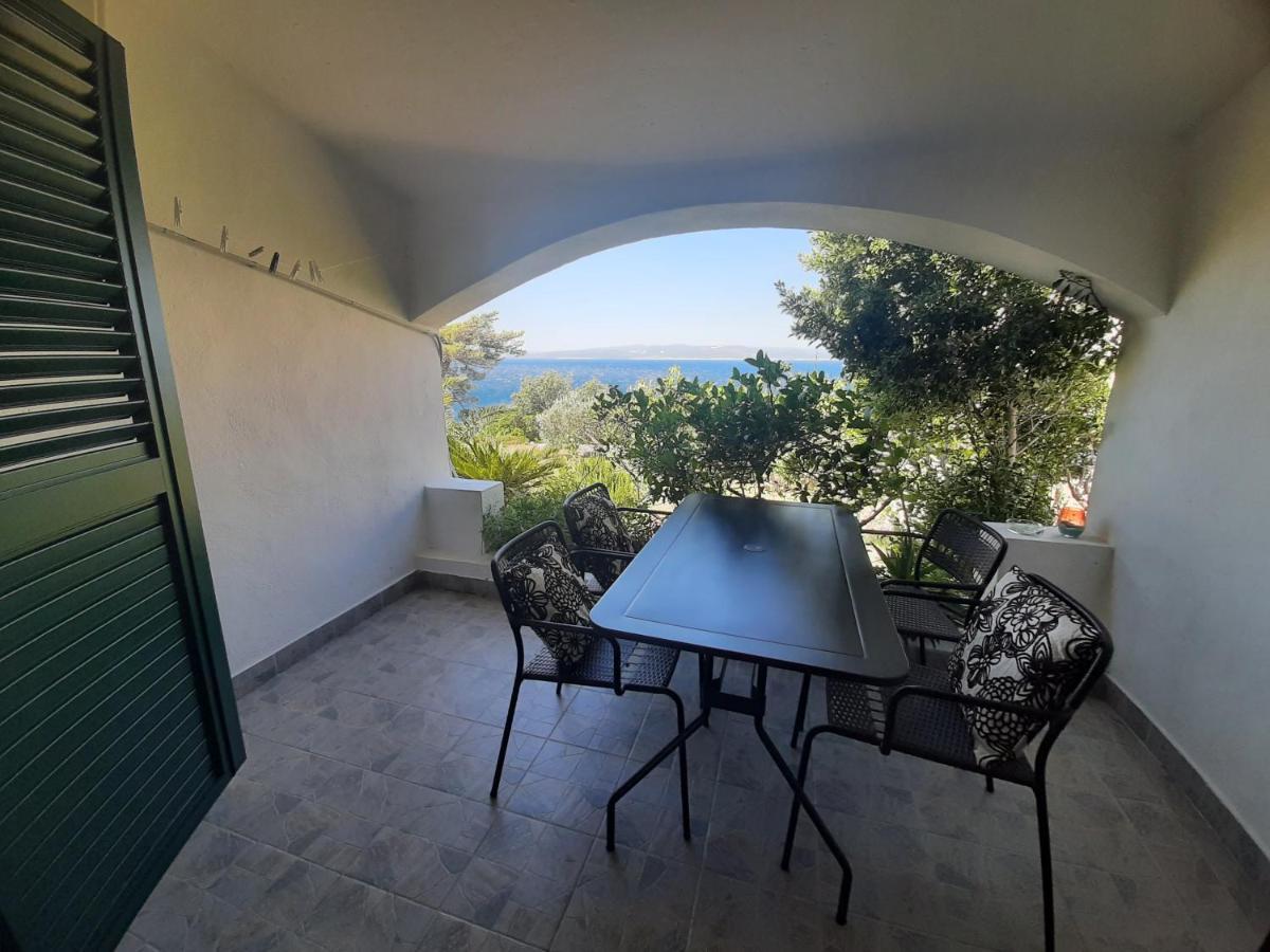 Villa Bratus Промайна Екстериор снимка