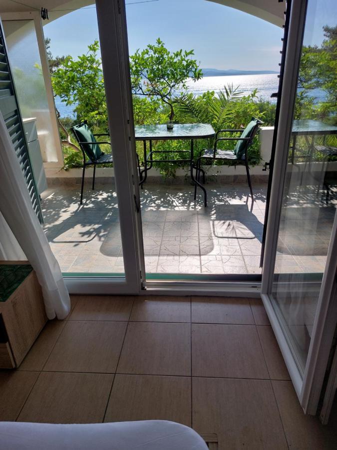 Villa Bratus Промайна Екстериор снимка