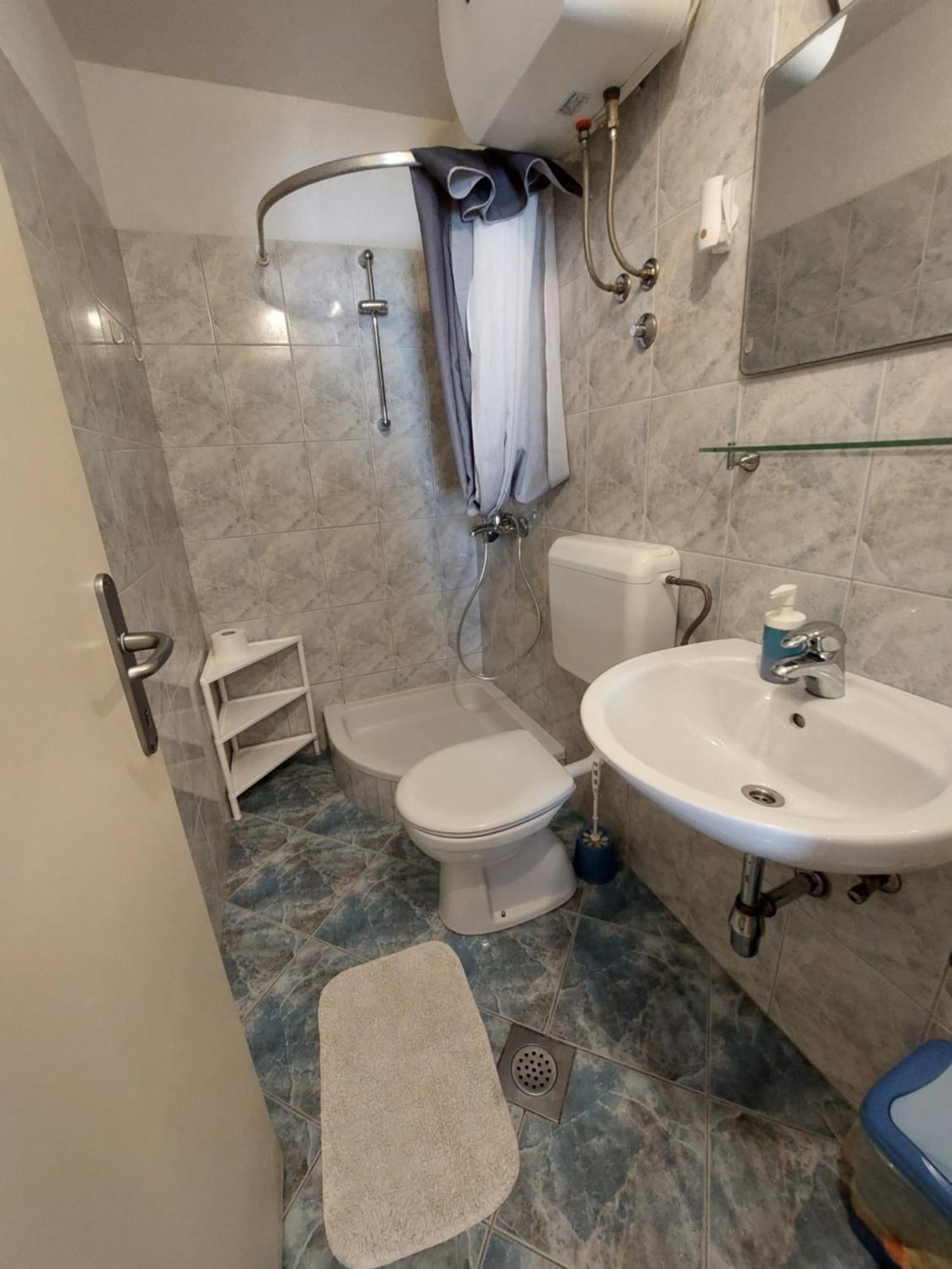 Villa Bratus Промайна Екстериор снимка